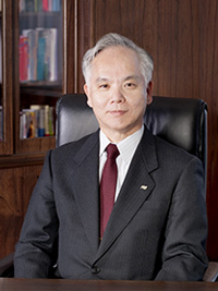 M口道成