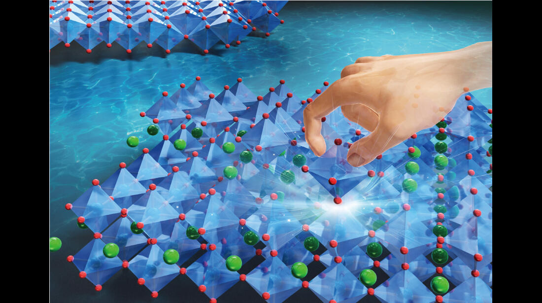 究極な薄さの強誘電体原子膜の合成に成功 ～60℃の低温水溶液プロセスで